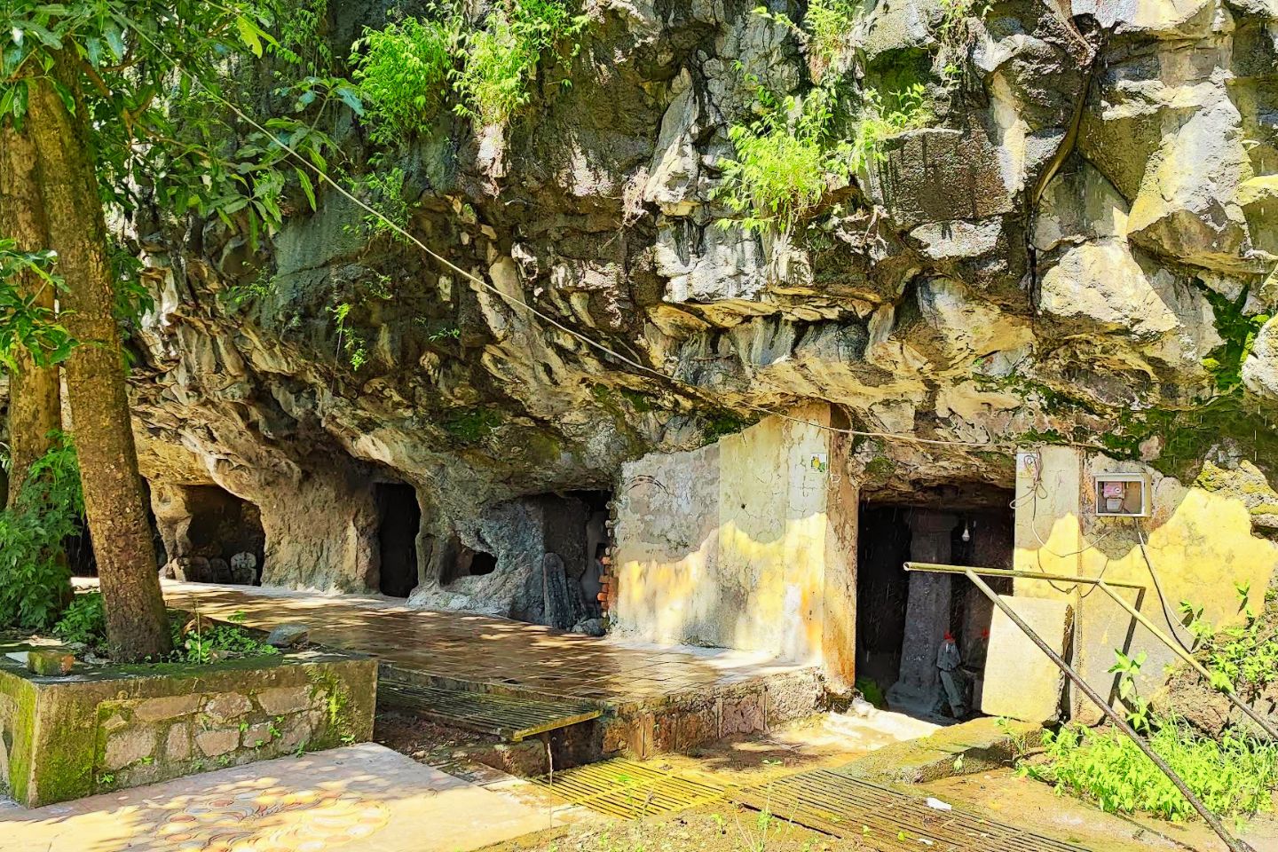 Rajpuri Caves Mahabaleshwar
